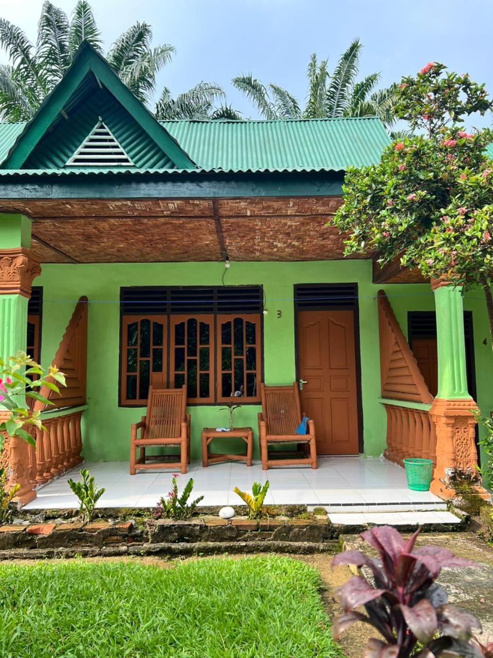 Wisma Batu Mandi Bukit Lawang Kültér fotó