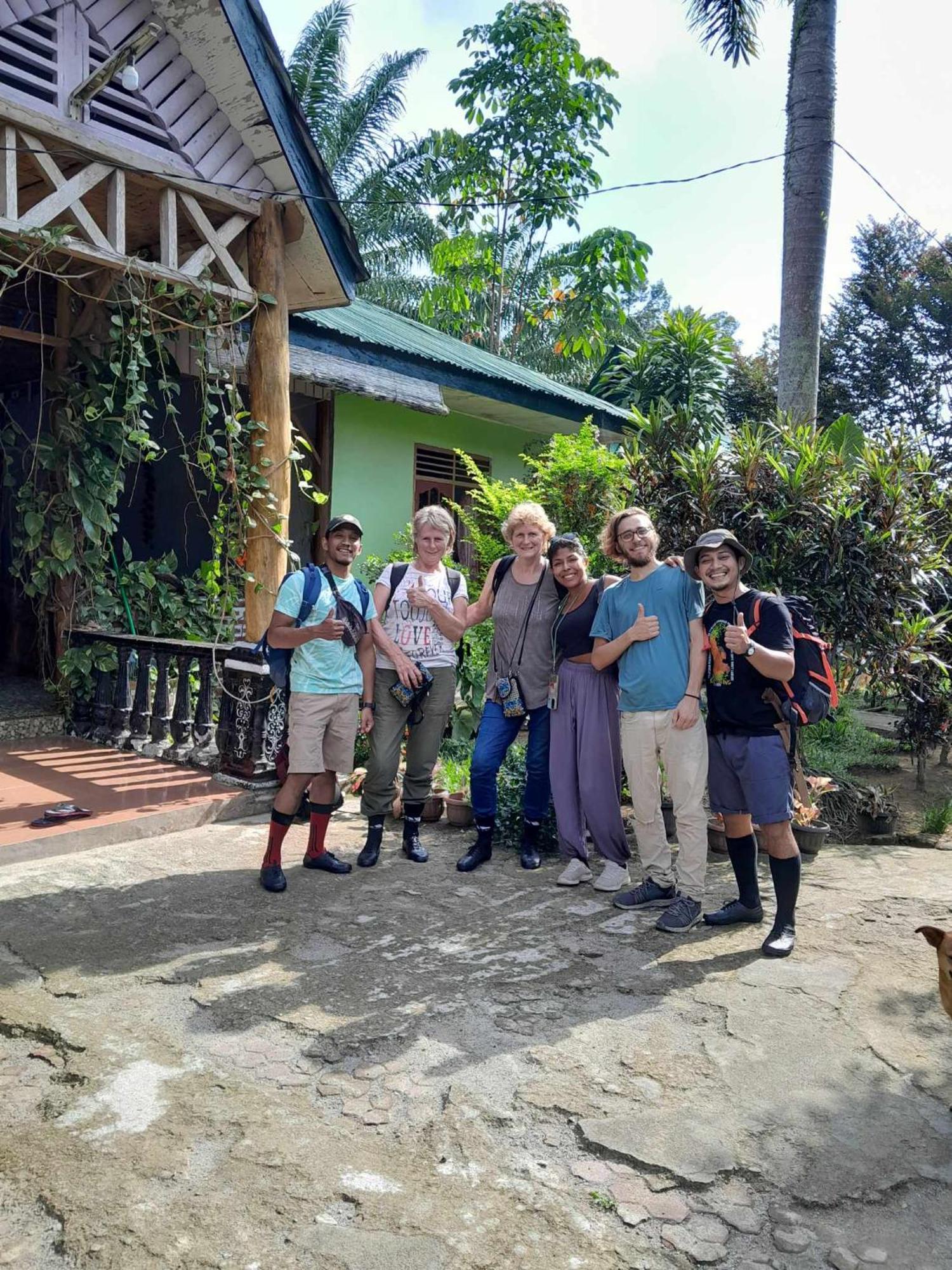 Wisma Batu Mandi Bukit Lawang Kültér fotó