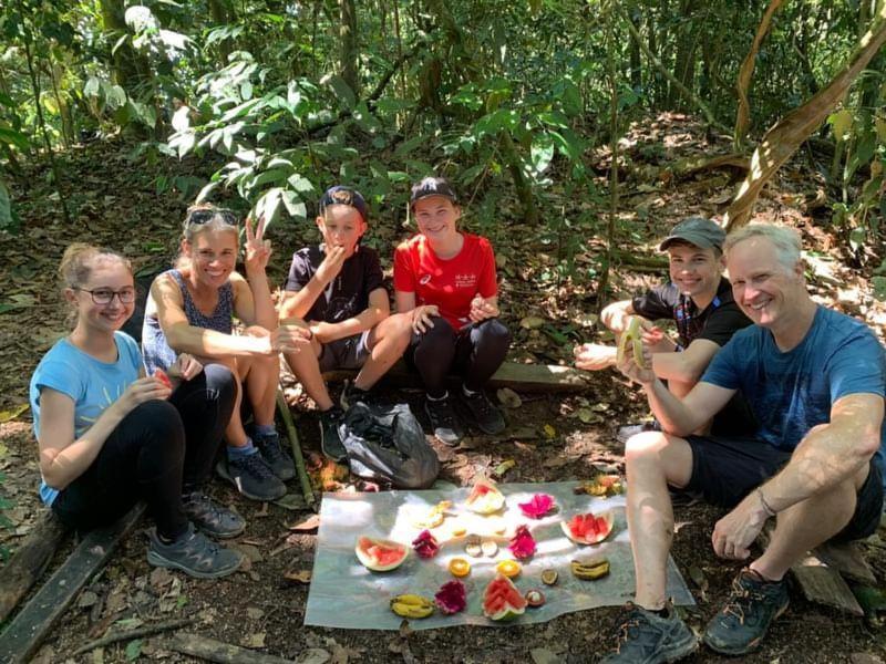 Wisma Batu Mandi Bukit Lawang Kültér fotó